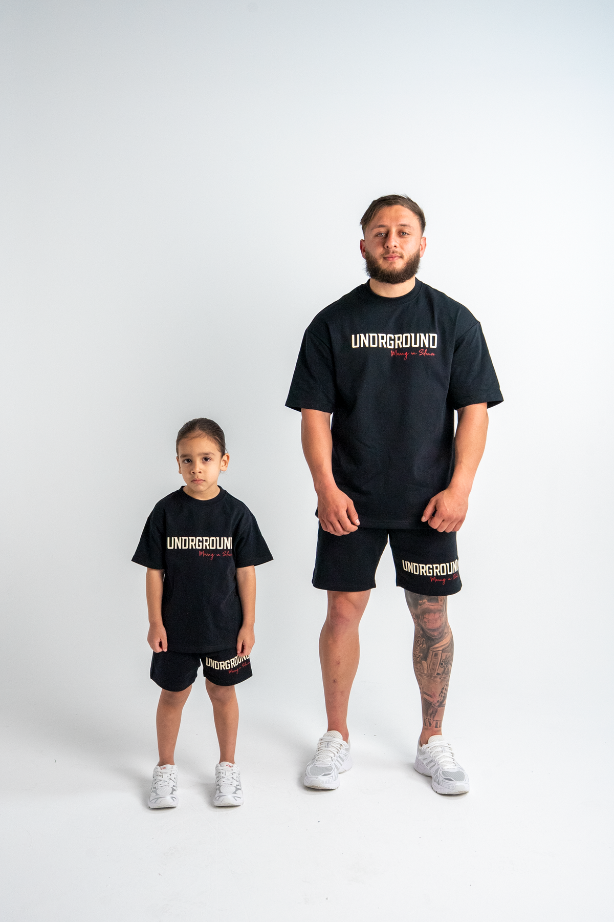 KIDS MOVING IN SILENCE SHORTS x BLK/WHT