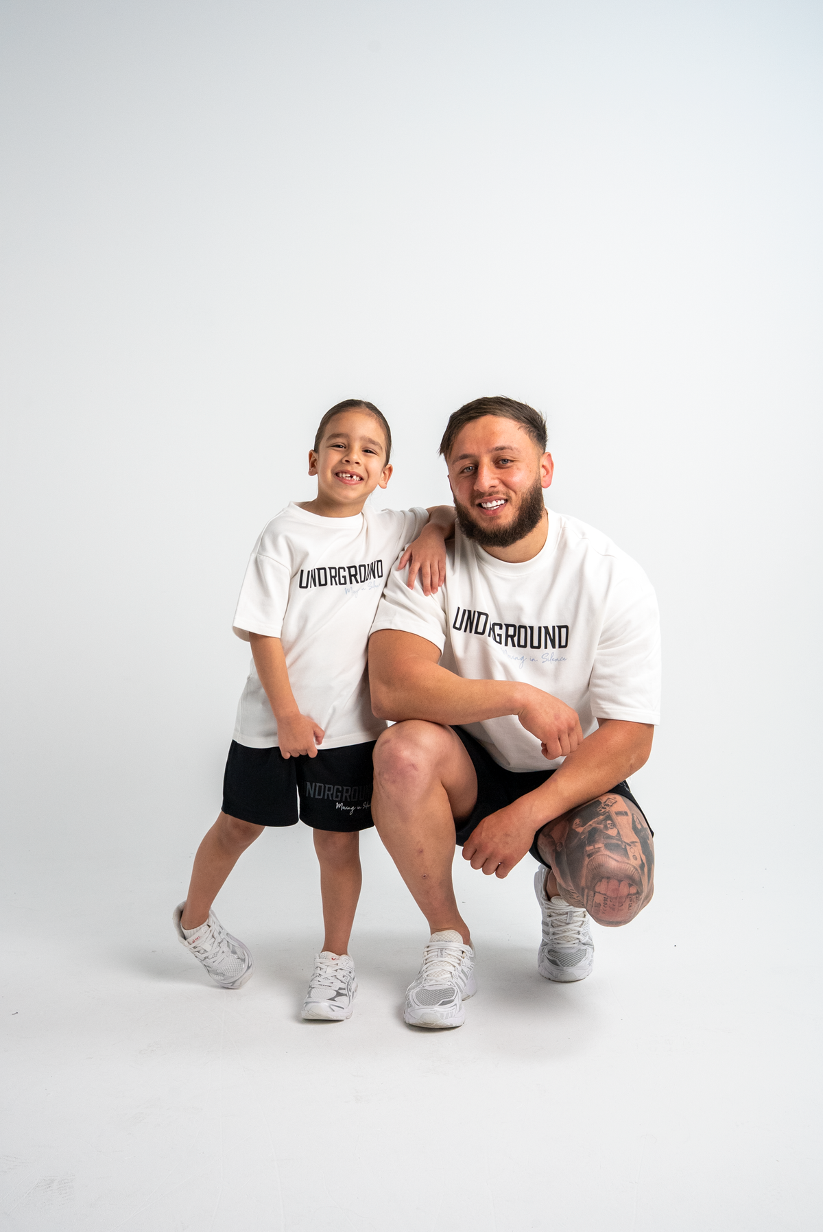 KIDS MOVING IN SILENCE TEE x SNOW