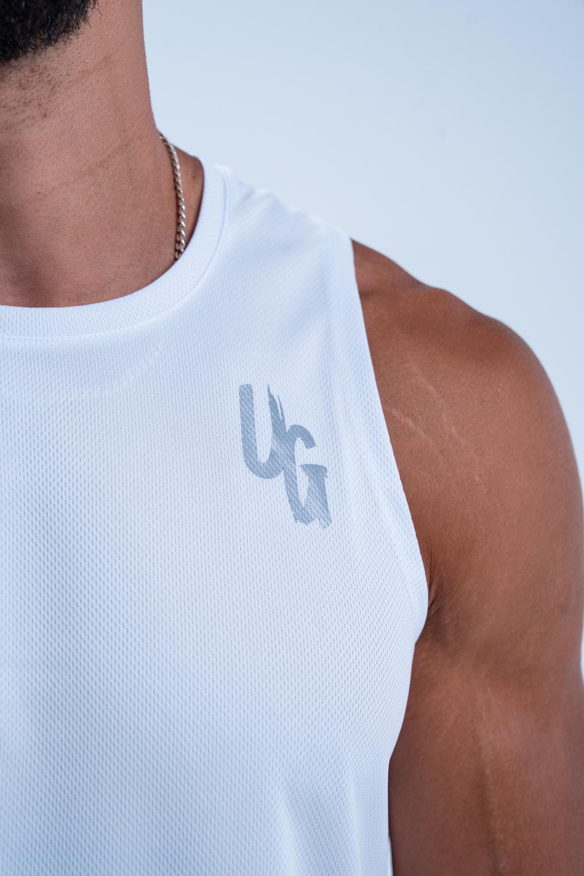 ULTRALIGHT PERFORMANCE SINGLET x WHITE
