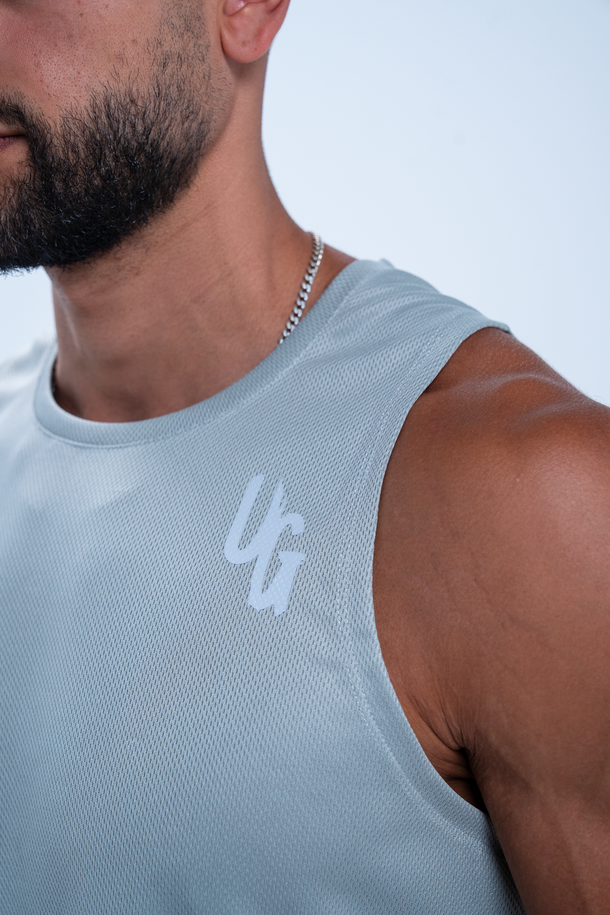 ULTRALIGHT PERFORMANCE SINGLET x GREY