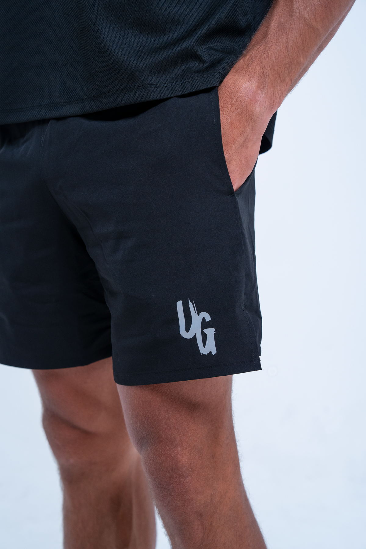 ULTRALIGHT PERFORMANCE SHORTS x BLACK