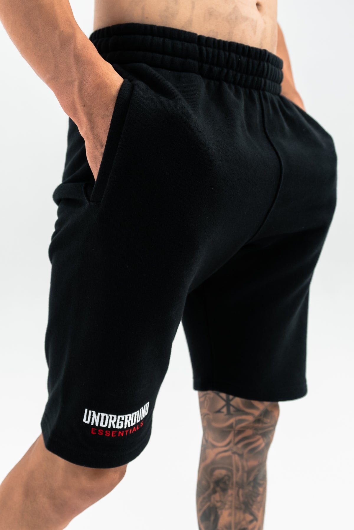 Cotton Shorts x Black/Red