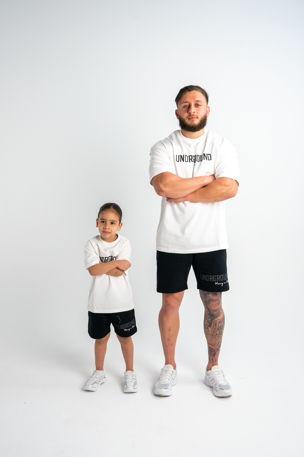 KIDS MOVING IN SILENCE TEE x SNOW