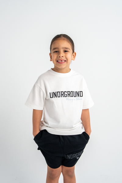 KIDS MOVING IN SILENCE TEE x SNOW
