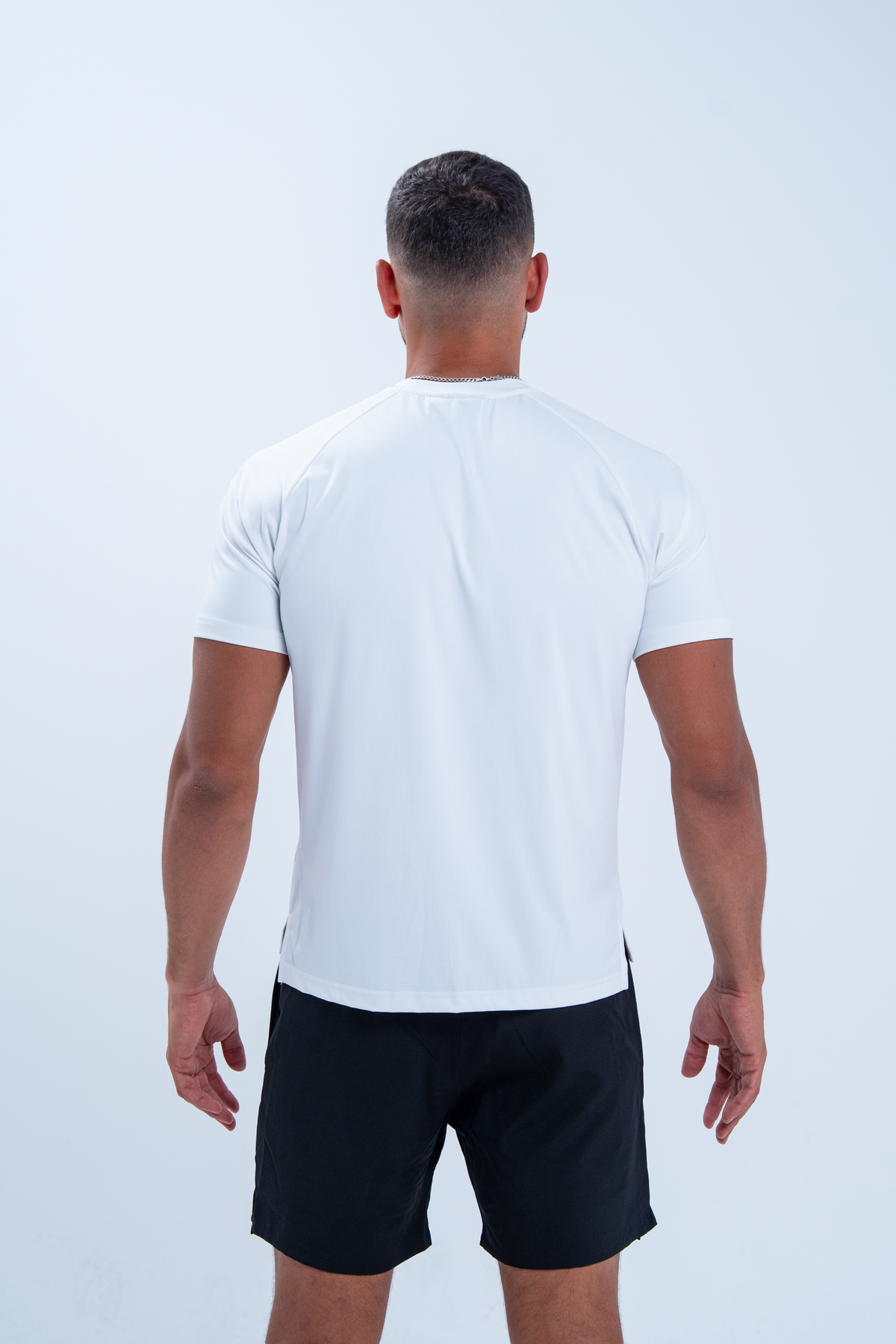 ULTRALIGHT PERFORMANCE SHIRT x WHITE