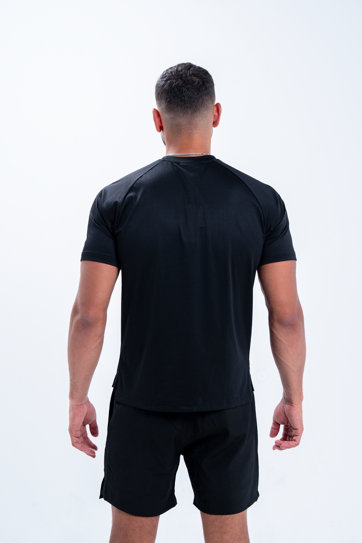 ULTRALIGHT PERFORMANCE SHIRT x BLACK